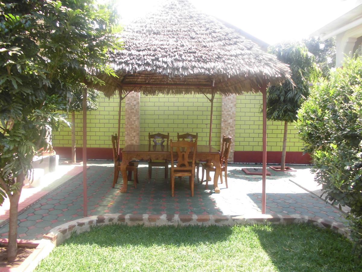 Kili Cottages Moshi Buitenkant foto